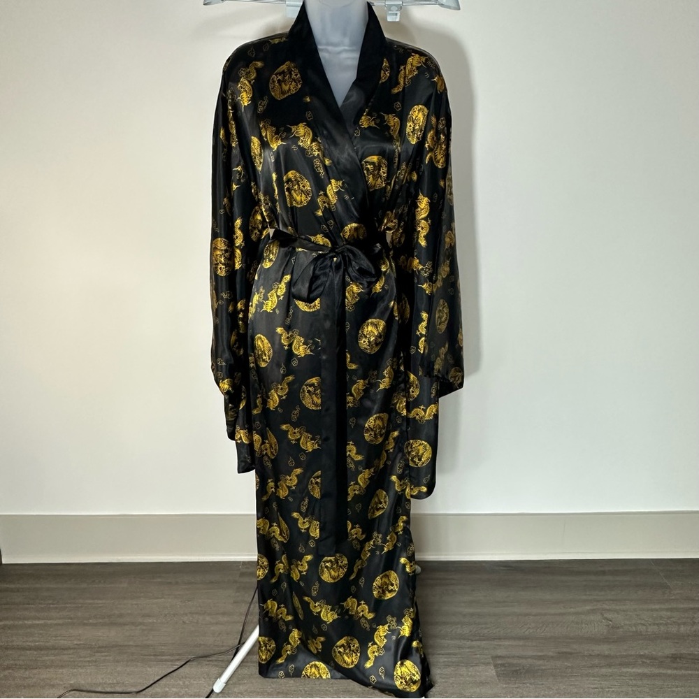 Long Black and Gold Women's Japanese Made Kimono Robe